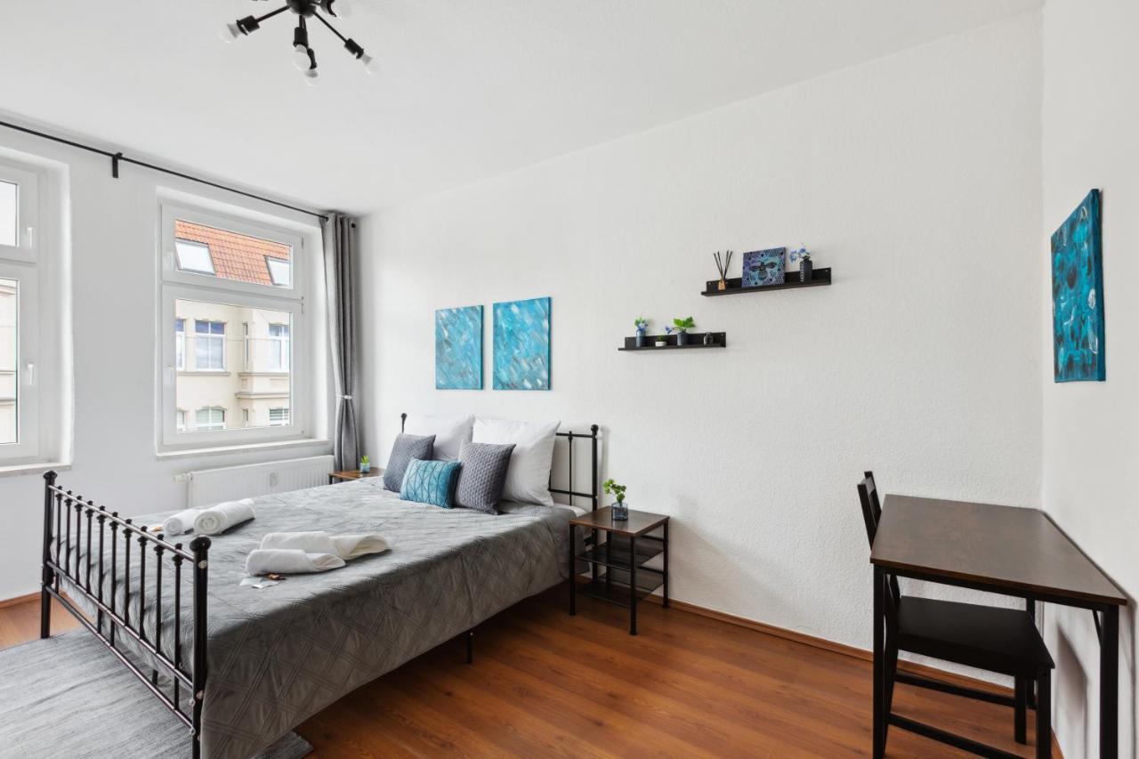 Midnight Sky - Golden Sunrise Apartment Magdeburg